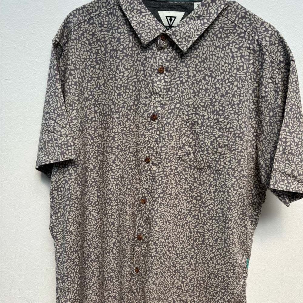 Vissla Men’s Floral Short Sleeve Button-Up Shirt Size XL Like New